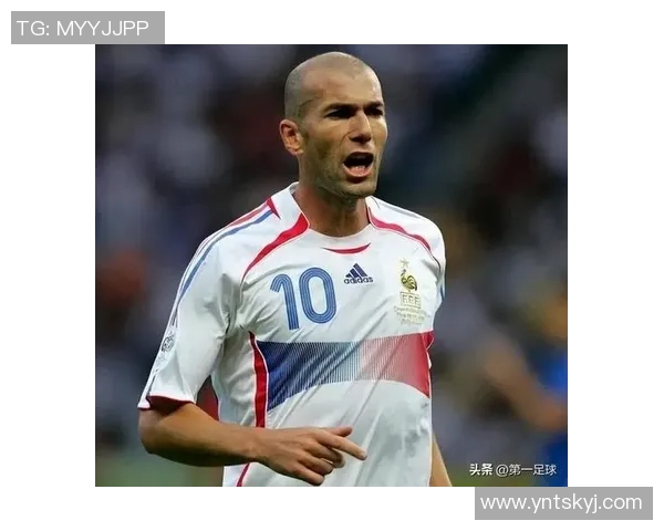 球迷互动挑战猜猜这是哪位世界著名足球球星