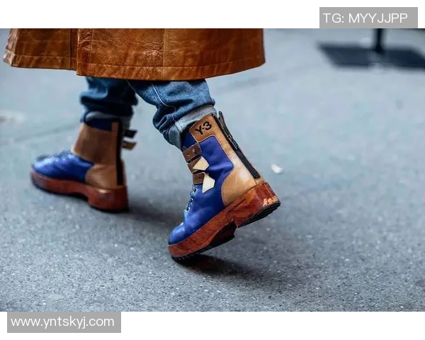 足球球星联名板鞋：潮流与运动的完美结合，打造专属你的球场风范