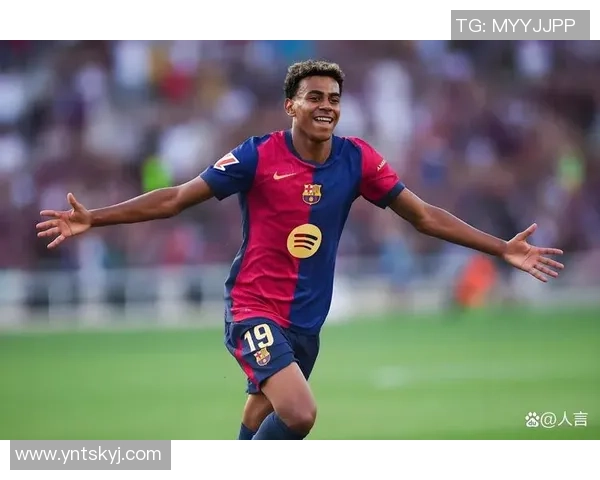 中国足球球星头发白白风格独特成焦点网友热议是否是健康问题